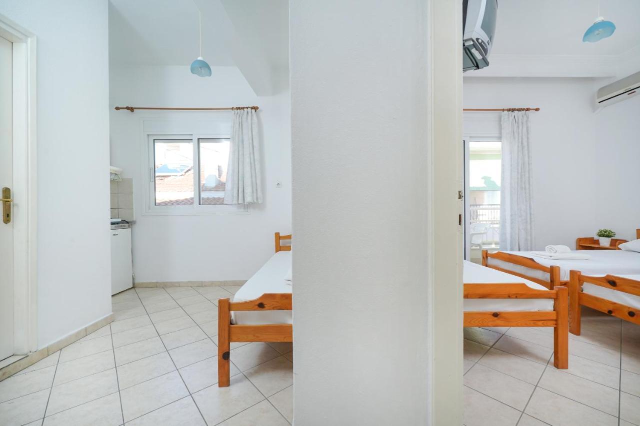 Villa Margarita يميناريا المظهر الخارجي الصورة